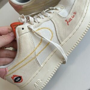 Nike women’s Air Force One - peace rock n roll size 9
